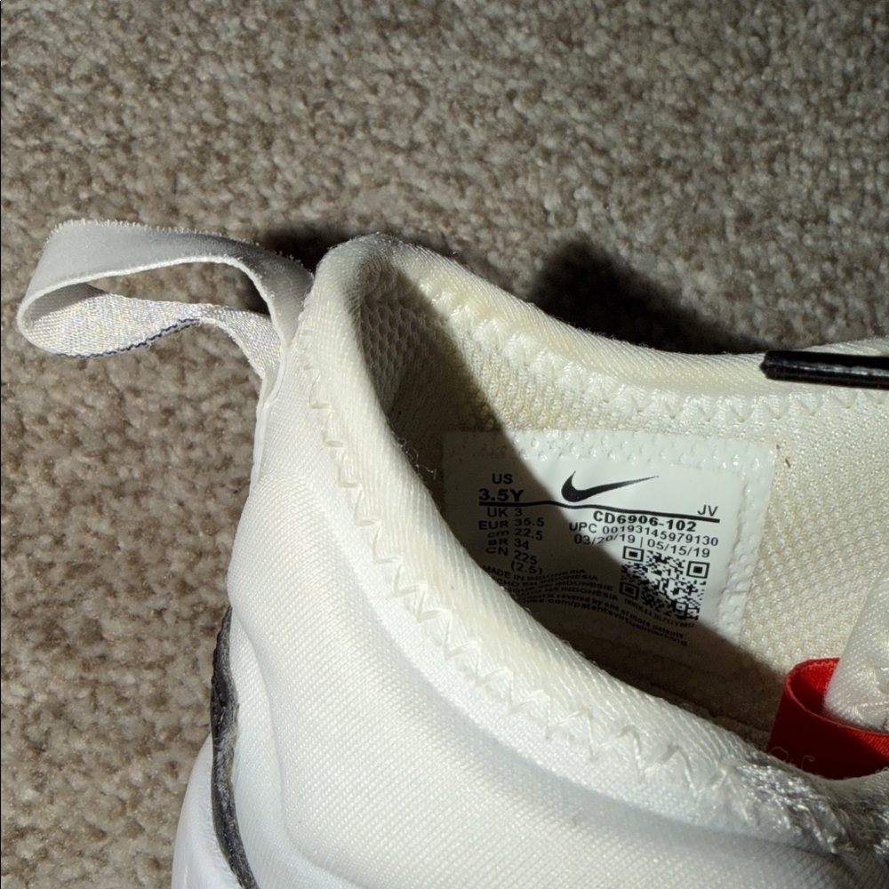 Nike Renew Lucent Kids Running Sneakers - White Team Orange Size 3.5 - Picture 7 of 7